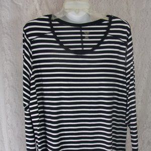 Long sleeve Black & White Top Tee Blouse Size 3X  Ana/JCPenny